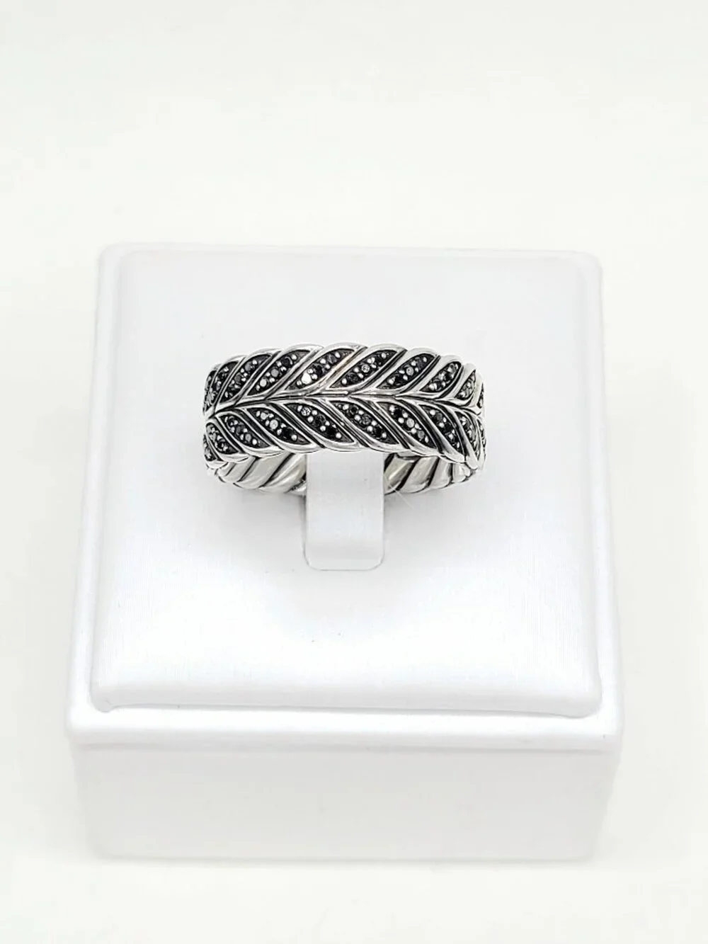 David Yurman Chevron Pavé Band Ring w/ Pavé Black Diamonds - 9mm - Size 10
